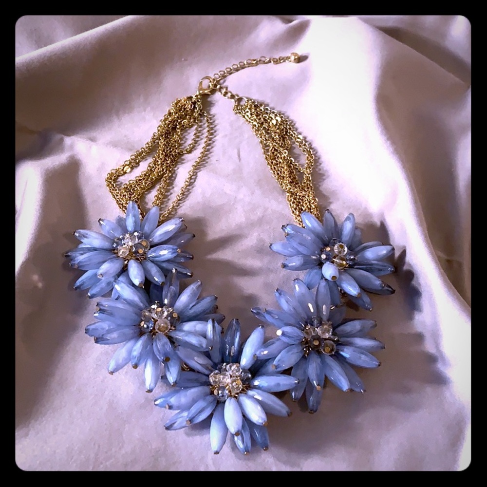8” flower necklace with gold tone chain